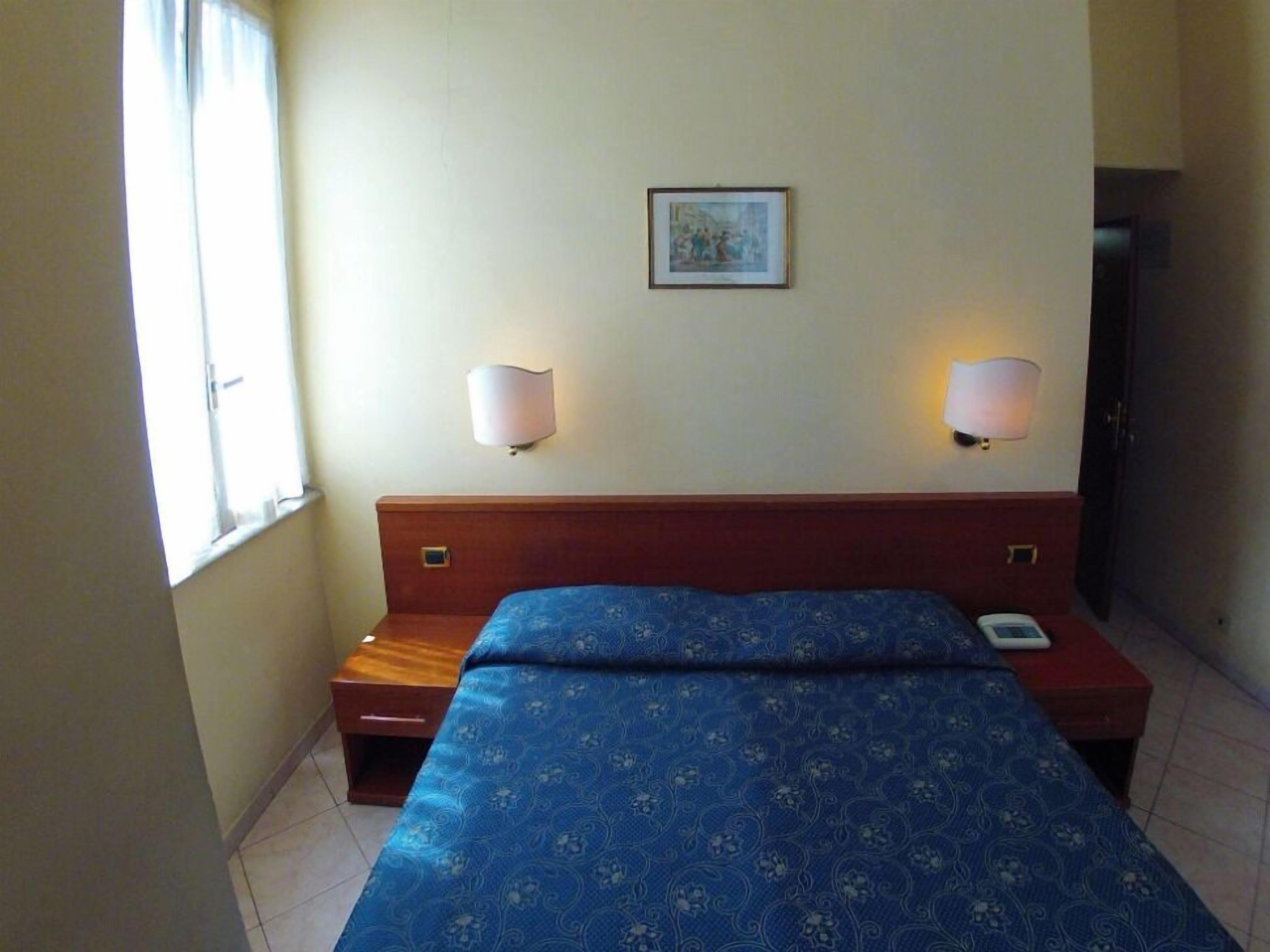 Hotel Ferrari — Photos 1